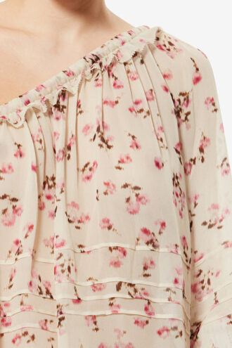 Loeva Asymmetrisk top i trykt musselin Loeva Asymmetrisk top i trykt musselin