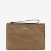 Mino skinnende læderclutch