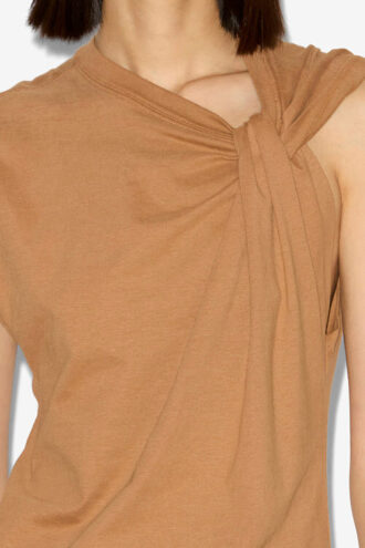 Nayda asymmetrisk bomulds-T-shirt