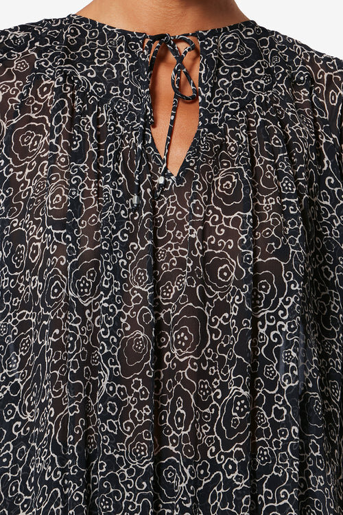 Neslya kortærmet bluse i muslin med print Neslya kortærmet bluse i muslin med print
