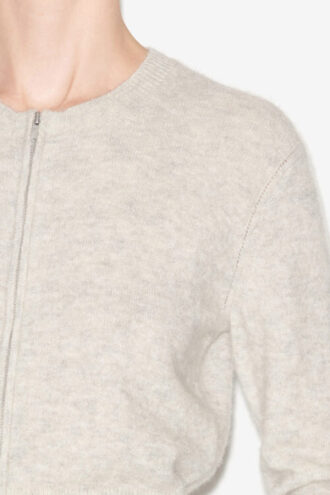 Oaka Cardigan i ensfarvet alpaca-strik