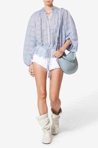 Polly bomuldsbluse med blomsterblonder
