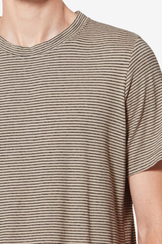 Stribet kortærmet T-shirt i bomuld og hør